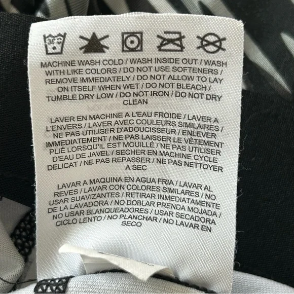 Nike Dri-Fit Ladies’ Activewear Capri Leggings - Size S - Picture 9 of 9